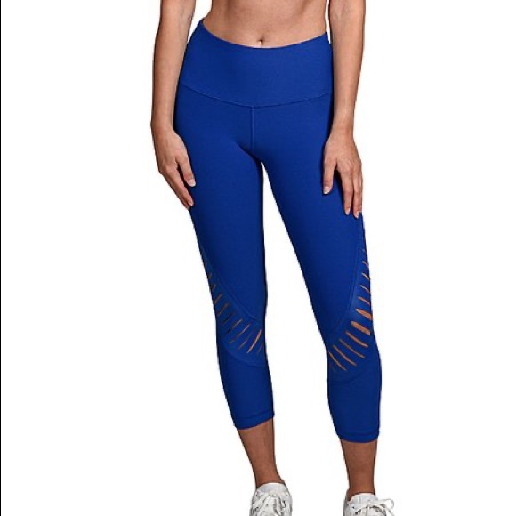 90 Degrees By Reflex High Waist Capris Leggings - Picture 2 of 4